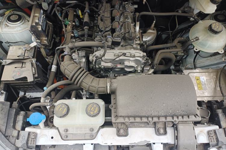 Used Wuling Hongguang New Energy 2025 Extended-Range Hybrid 50 km Utility Version Engine Bay