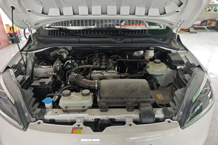 Used Wuling Hongguang New Energy 2025 Extended-Range Hybrid 50 km Standard Version Engine Bay