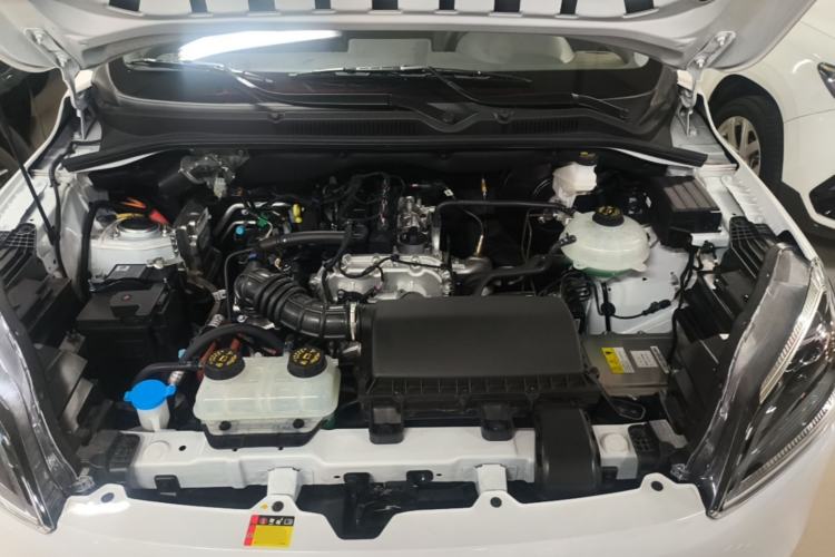 Used Wuling Hongguang New Energy 2025 Extended-Range Hybrid 50 km Standard Version Engine Bay