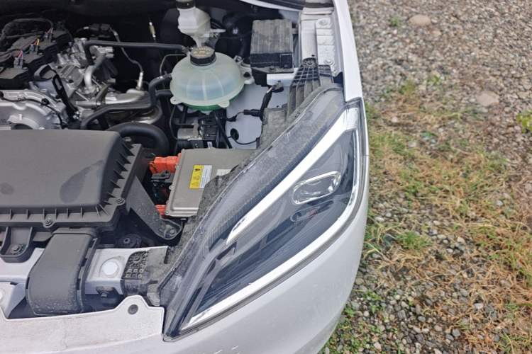 Used Wuling Hongguang New Energy 2025 Model Range-Extending Hybrid 150KM Comfort Edition Engine Bay Left