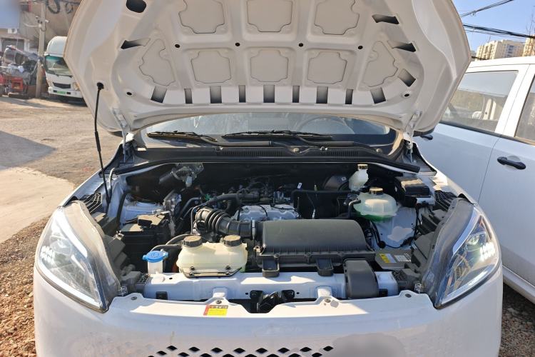 Used Wuling Hongguang New Energy 2025 Extended-Range Hybrid 50 km Standard Version Engine Bay