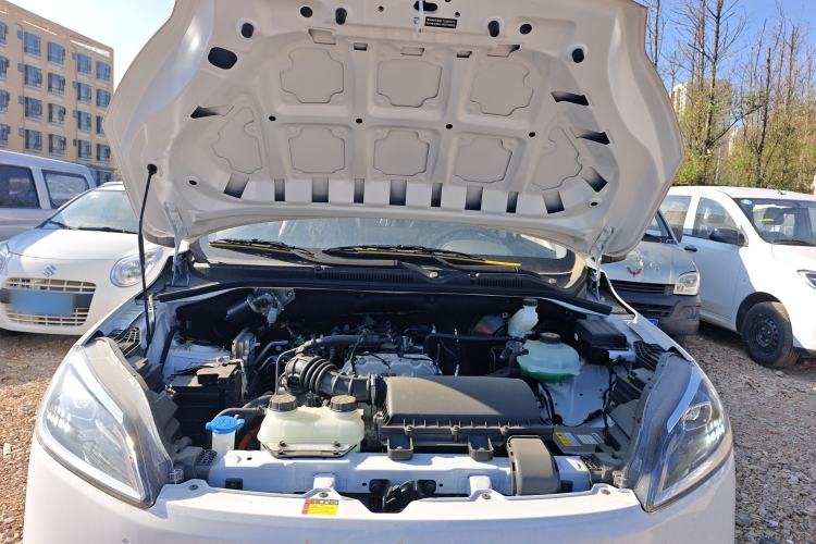 Used Wuling Hongguang New Energy 2025 Extended-Range Hybrid 50 km Standard Version Engine Bay