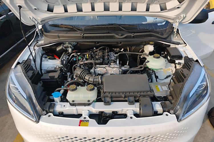 Used Wuling Hongguang New Energy 2025 Extended-Range Hybrid 50 km Standard Version Engine Bay