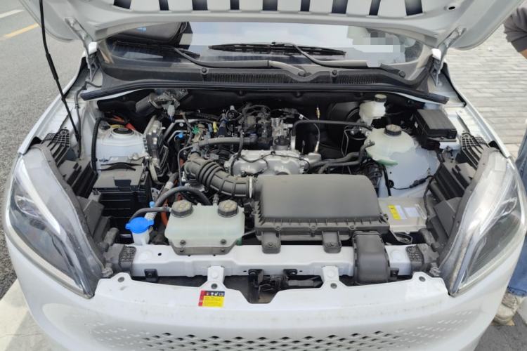 Used Wuling Hongguang New Energy 2025 Extended-Range Hybrid 50 km Standard Version Engine Bay