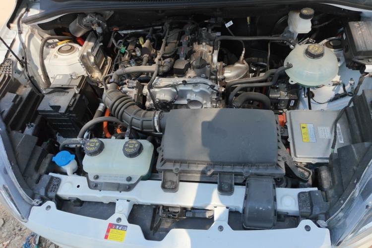 Used Wuling Hongguang New Energy 2025 Model Range-Extending Hybrid 150KM Standard Edition Engine Bay
