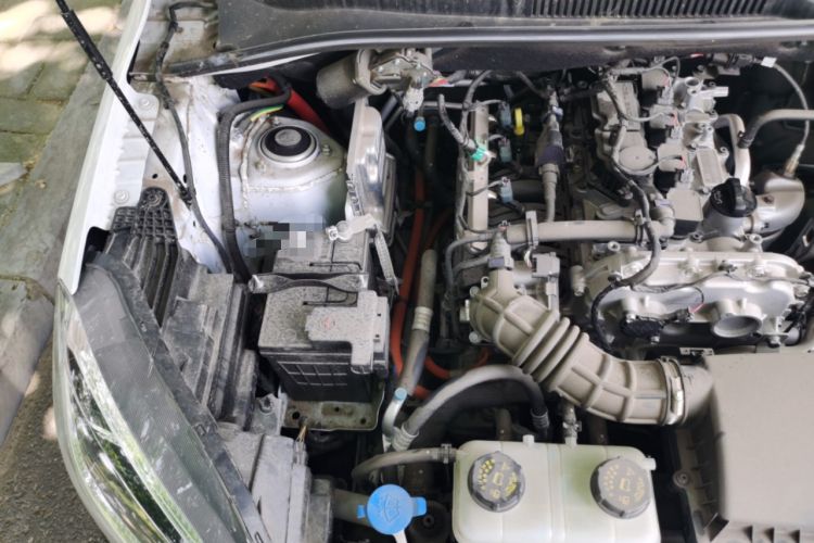 Used Wuling Hongguang New Energy 2025 Extended-Range Hybrid 50KM Comfort Version Engine Bay Right