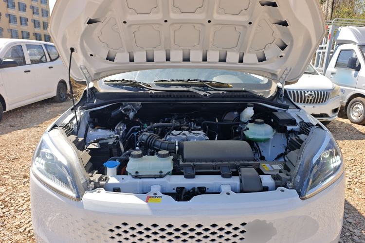 Used Wuling Hongguang New Energy 2025 Extended-Range Hybrid 50 km Standard Version Engine Bay