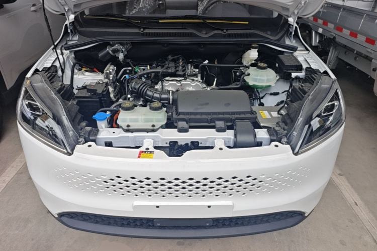Used Wuling Hongguang New Energy 2025 Model Range-Extending Hybrid 150KM Comfort Edition Engine Bay