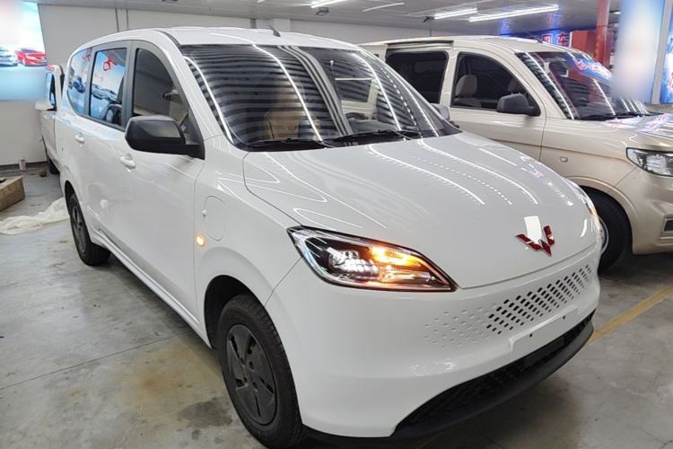 Used Wuling Hongguang New Energy 2025 Extended-Range Hybrid 50KM Comfort Version Exterior 1