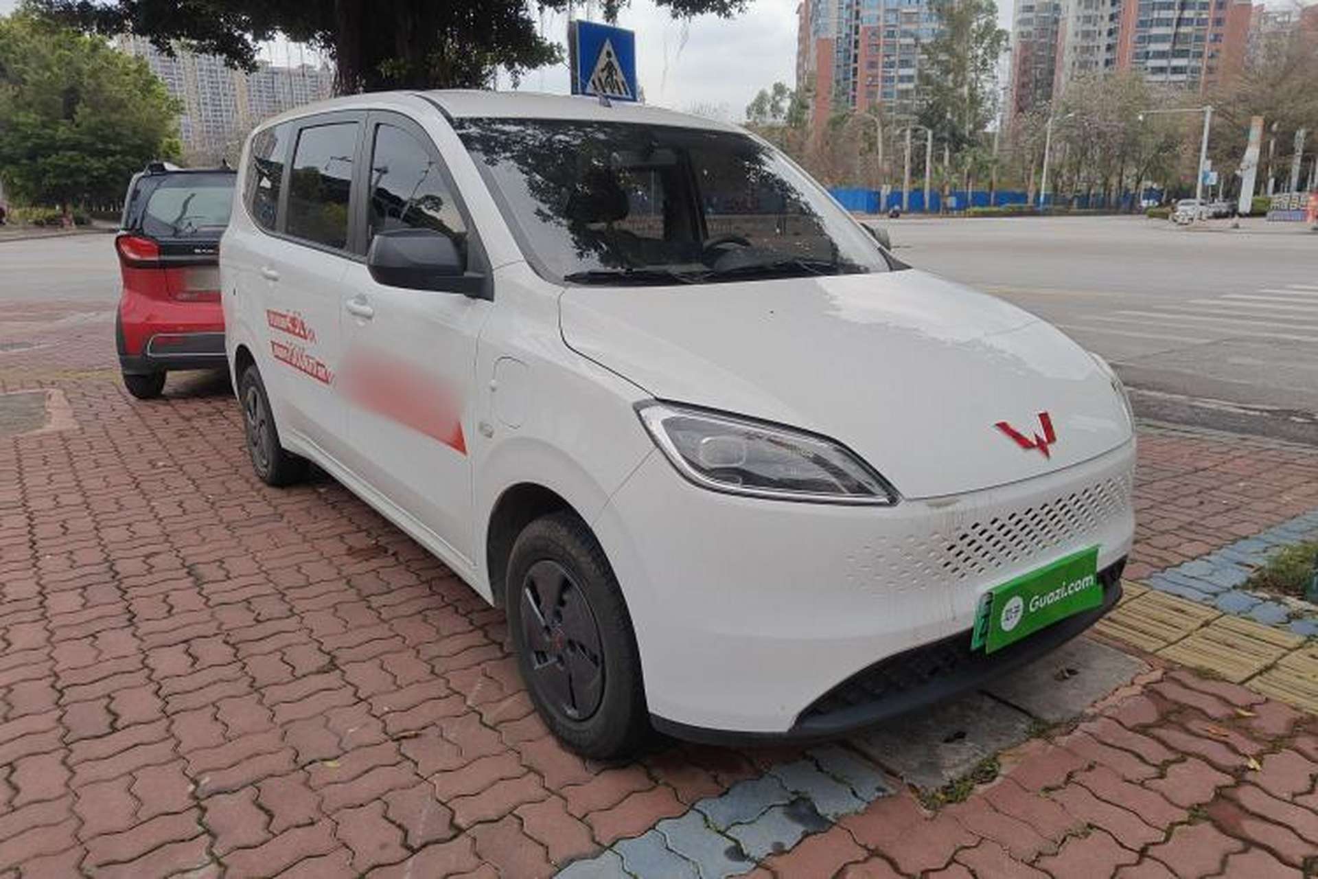Used Wuling Hongguang New Energy 2025 Extended-Range Hybrid 50KM Comfort Version Exterior 1