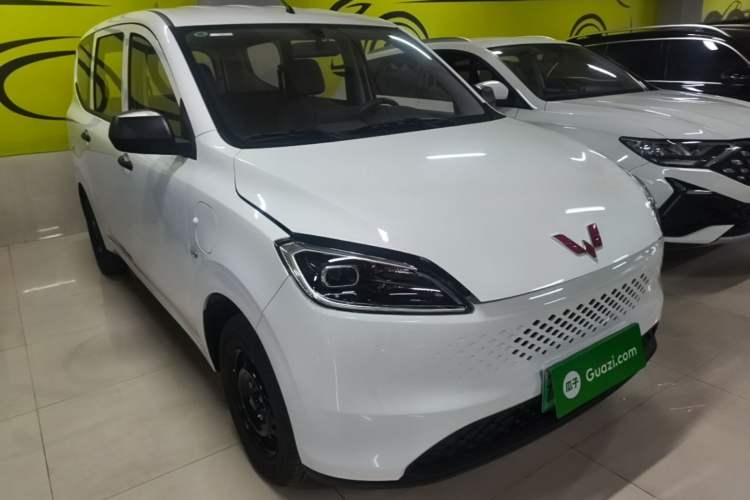 Used Wuling Hongguang New Energy 2025 Extended-Range Hybrid 50 km Standard Version Exterior 1