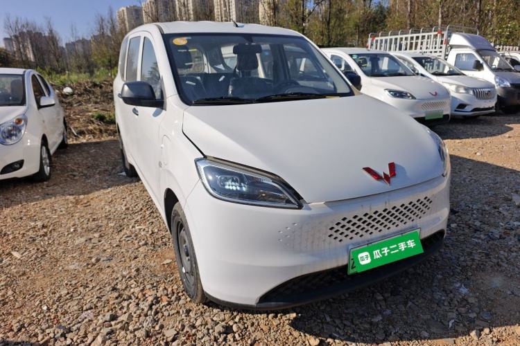 Used Wuling Hongguang New Energy 2025 Extended-Range Hybrid 50 km Standard Version Exterior 1