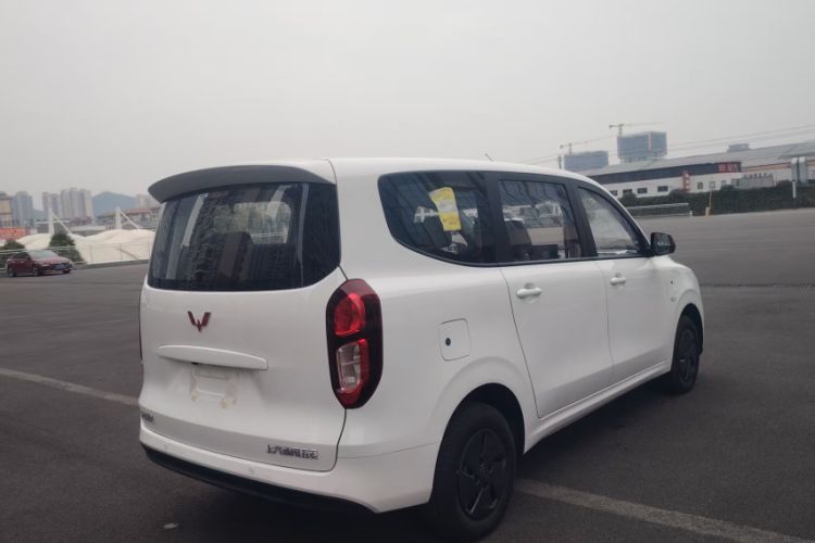 Used Wuling Hongguang New Energy 2025 Extended-Range Hybrid 50KM Comfort Version Exterior 2