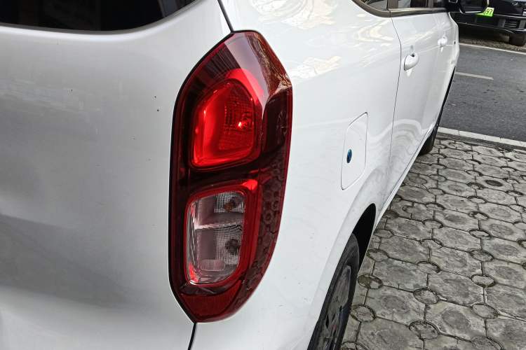 Used Wuling Hongguang New Energy 2025 Extended-Range Hybrid 50KM Comfort Version Exterior 2