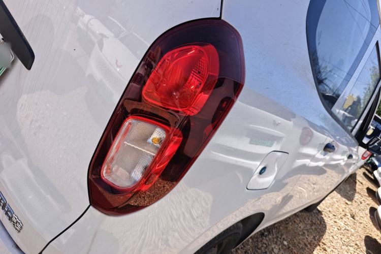 Used Wuling Hongguang New Energy 2025 Extended-Range Hybrid 50 km Utility Version Exterior 2