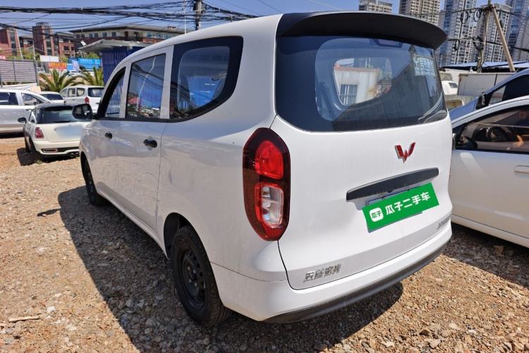 Used Wuling Hongguang New Energy 2025 Extended-Range Hybrid 50 km Standard Version Exterior 2