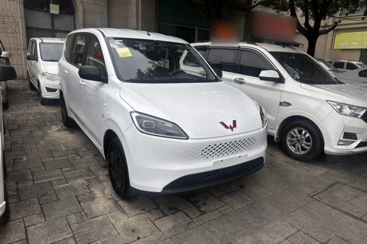 Used Wuling Hongguang New Energy 2025 Extended-Range Hybrid 50KM Comfort Version Exterior 2