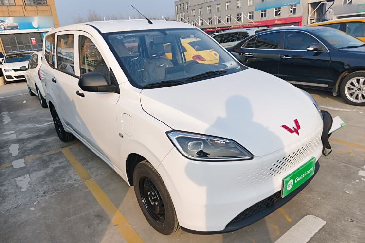 Used Wuling Hongguang New Energy 2025 Extended-Range Hybrid 50 km Standard Version Exterior 2
