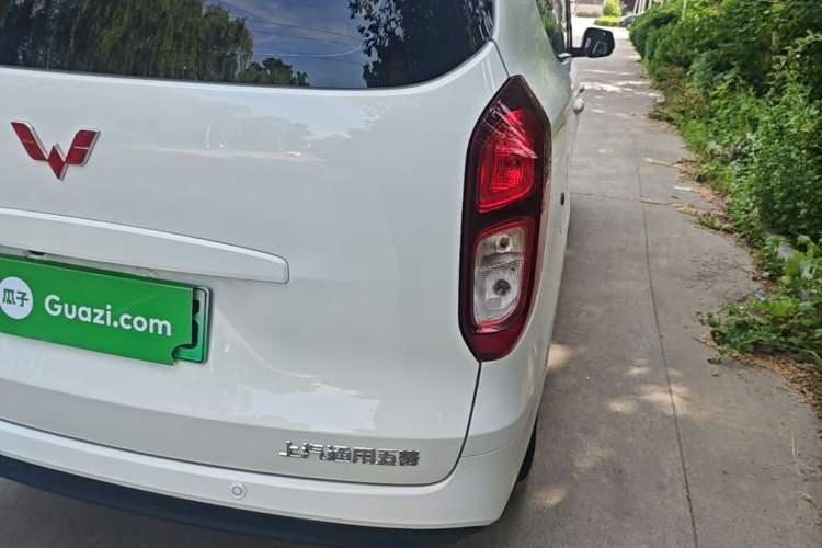 Used Wuling Hongguang New Energy 2025 Model Range-Extending Hybrid 150KM Comfort Edition Exterior 3