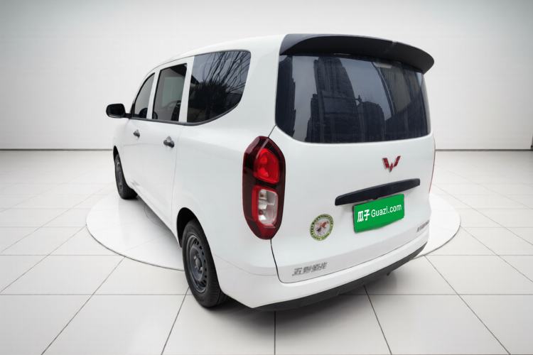 Used Wuling Hongguang New Energy 2025 Extended-Range Hybrid 50 km Standard Version Exterior 3