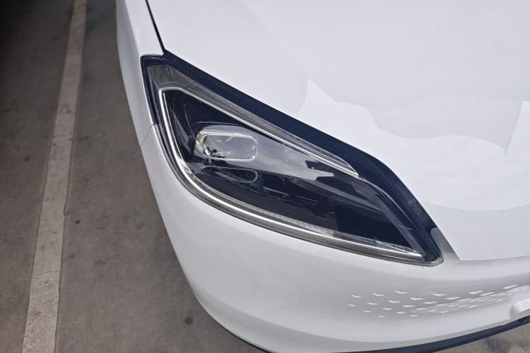 Used Wuling Hongguang New Energy 2025 Model Range-Extending Hybrid 150KM Comfort Edition Exterior 3