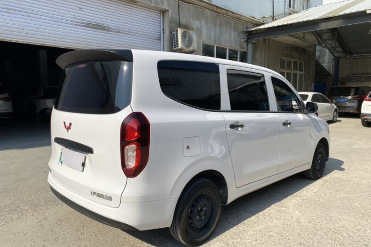 Used Wuling Hongguang New Energy 2025 Extended-Range Hybrid 50 km Standard Version Exterior 4