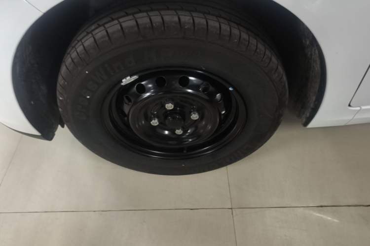 Used Wuling Hongguang New Energy 2025 Extended-Range Hybrid 50 km Standard Version Exterior 4