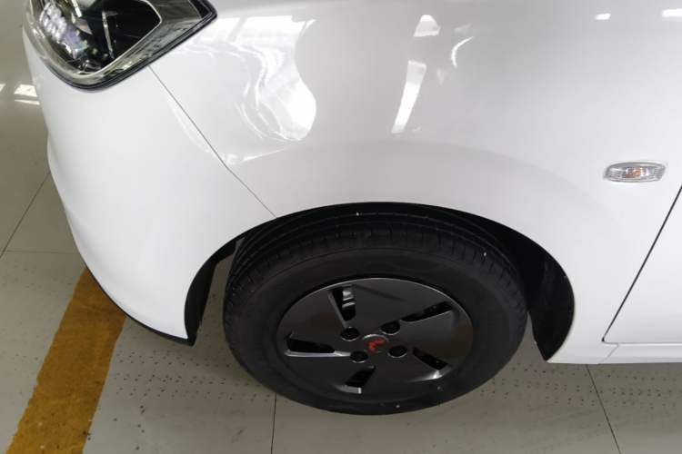 Used Wuling Hongguang New Energy 2025 Extended-Range Hybrid 50KM Comfort Version Exterior 4