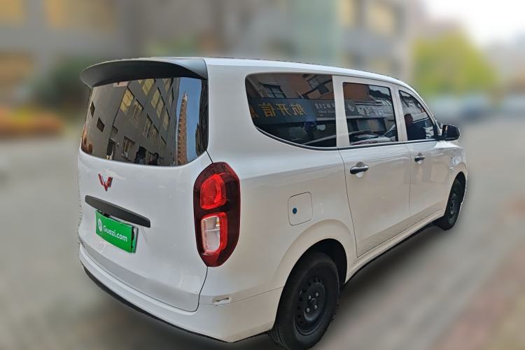 Used Wuling Hongguang New Energy 2025 Extended-Range Hybrid 50 km Utility Version Exterior 5