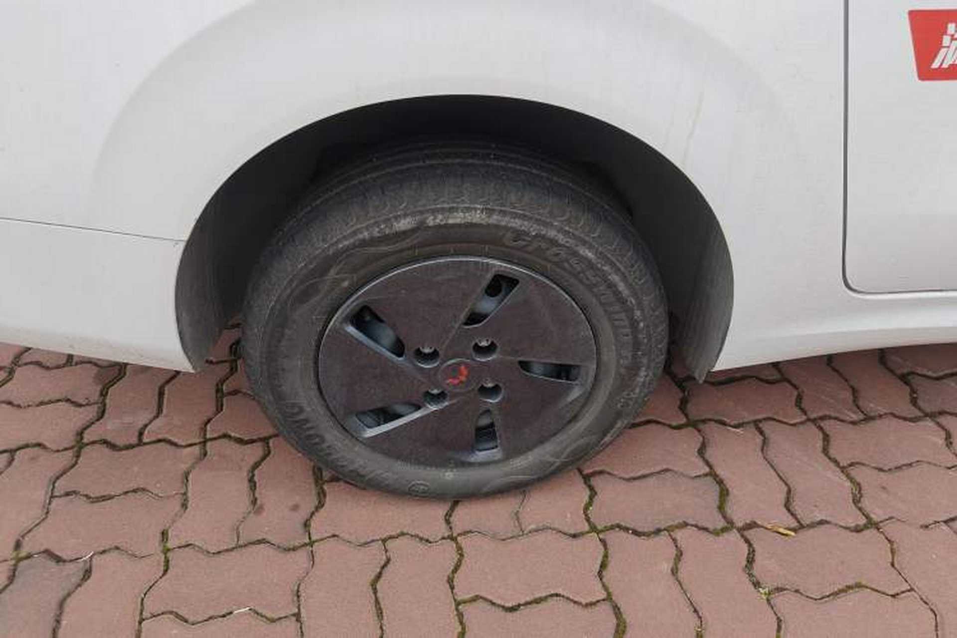 Used Wuling Hongguang New Energy 2025 Extended-Range Hybrid 50KM Comfort Version Exterior 5