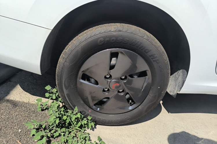 Used Wuling Hongguang New Energy 2025 Extended-Range Hybrid 50KM Comfort Version Exterior 5