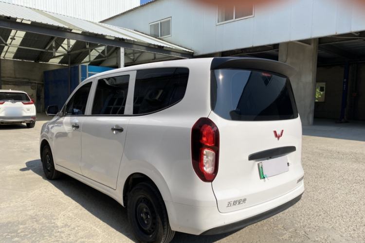 Used Wuling Hongguang New Energy 2025 Extended-Range Hybrid 50 km Standard Version Exterior 6