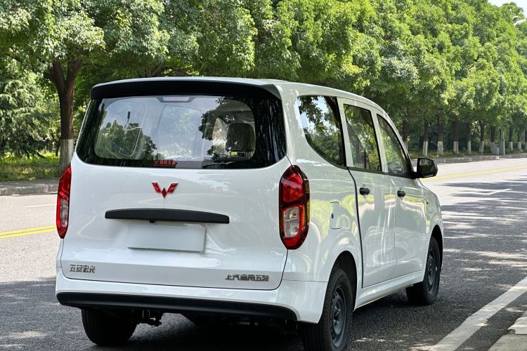 Used Wuling Hongguang New Energy 2025 Extended-Range Hybrid 50 km Standard Version Exterior 7