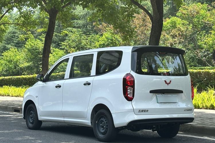 Used Wuling Hongguang New Energy 2025 Extended-Range Hybrid 50 km Standard Version Exterior 8