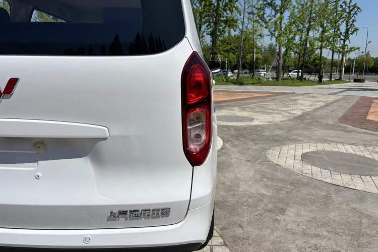 Used Wuling Hongguang New Energy 2025 Extended-Range Hybrid 50KM Comfort Version Exterior 9
