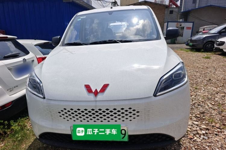Used Wuling Hongguang New Energy 2025 Extended-Range Hybrid 50KM Comfort Version Front