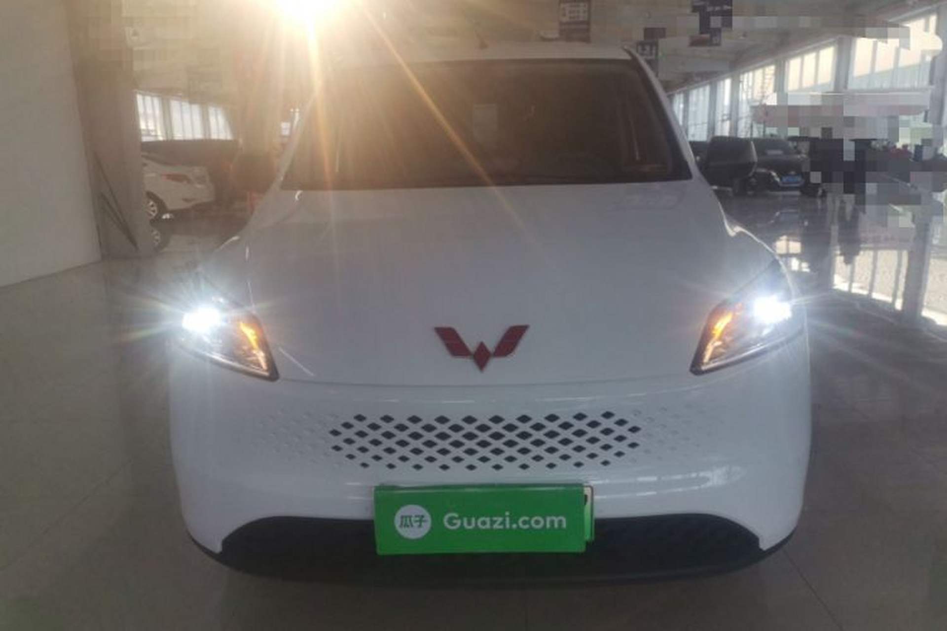 Used Wuling Hongguang New Energy 2025 Extended-Range Hybrid 50KM Comfort Version Front