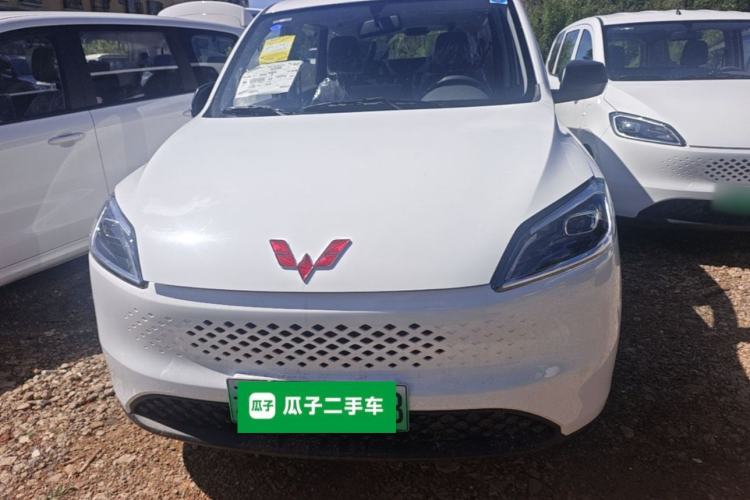 Used Wuling Hongguang New Energy 2025 Extended-Range Hybrid 50KM Comfort Version Front