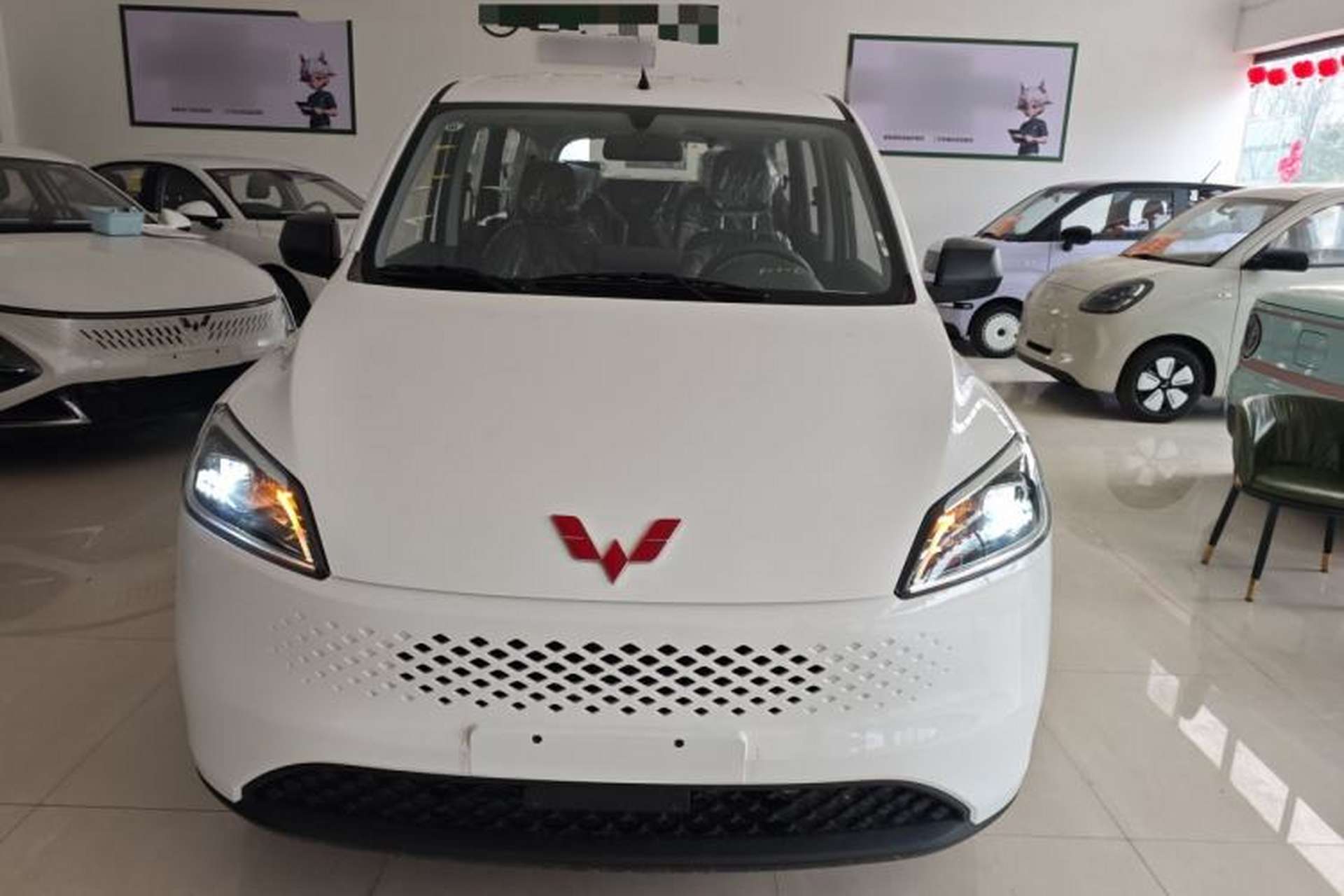 Used Wuling Hongguang New Energy 2025 Extended-Range Hybrid 50KM Comfort Version Front