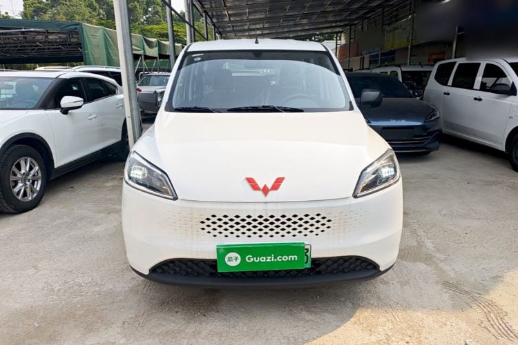 Used Wuling Hongguang New Energy 2025 Extended-Range Hybrid 50 km Utility Version Front