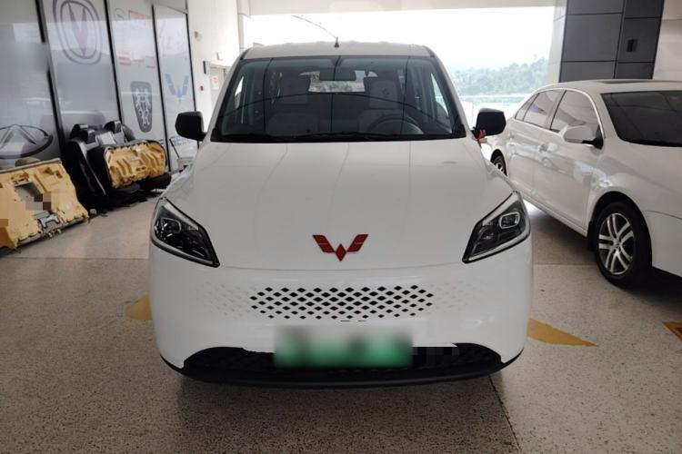 Used Wuling Hongguang New Energy 2025 Extended-Range Hybrid 50KM Comfort Version Front