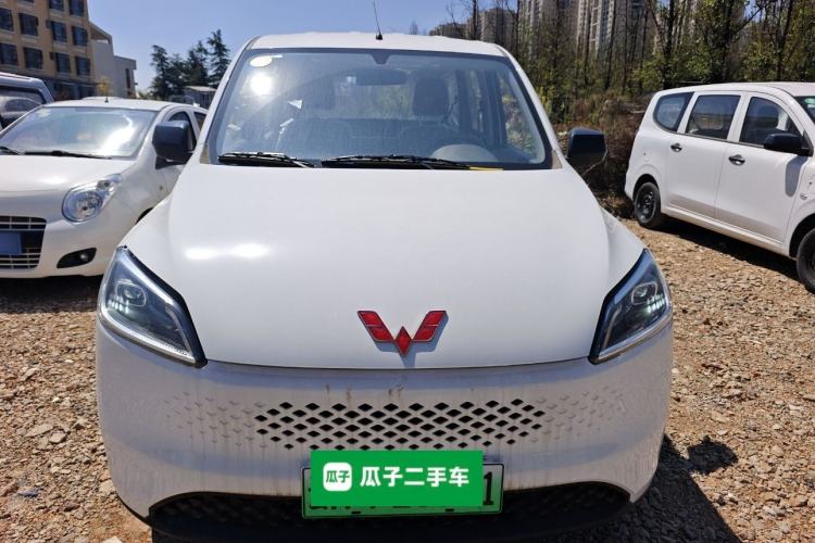Used Wuling Hongguang New Energy 2025 Extended-Range Hybrid 50 km Standard Version Front