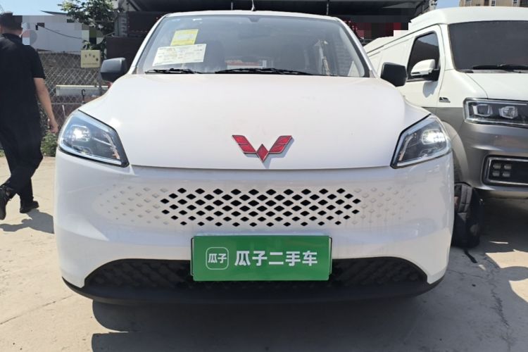 Used Wuling Hongguang New Energy 2025 Extended-Range Hybrid 50KM Comfort Version Front