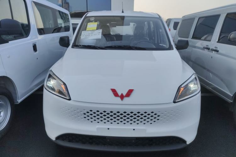 Used Wuling Hongguang New Energy 2025 Extended-Range Hybrid 50 km Standard Version Front