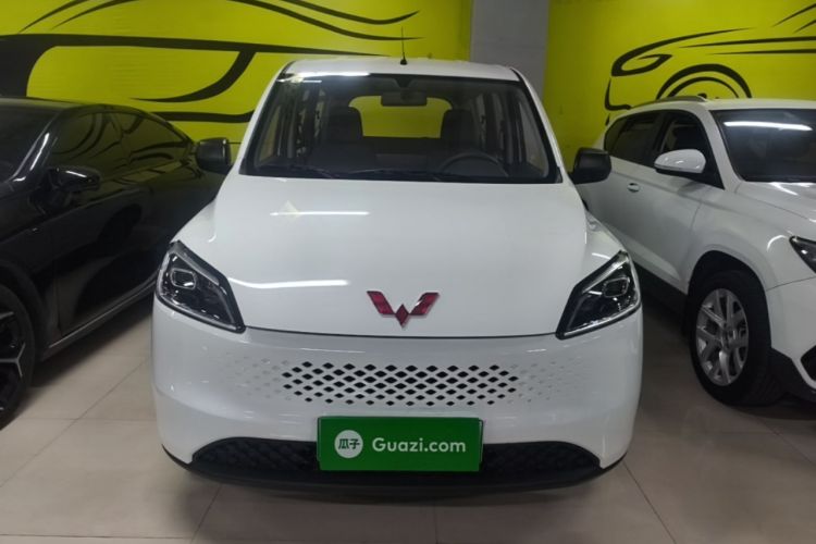 Used Wuling Hongguang New Energy 2025 Extended-Range Hybrid 50 km Standard Version Front