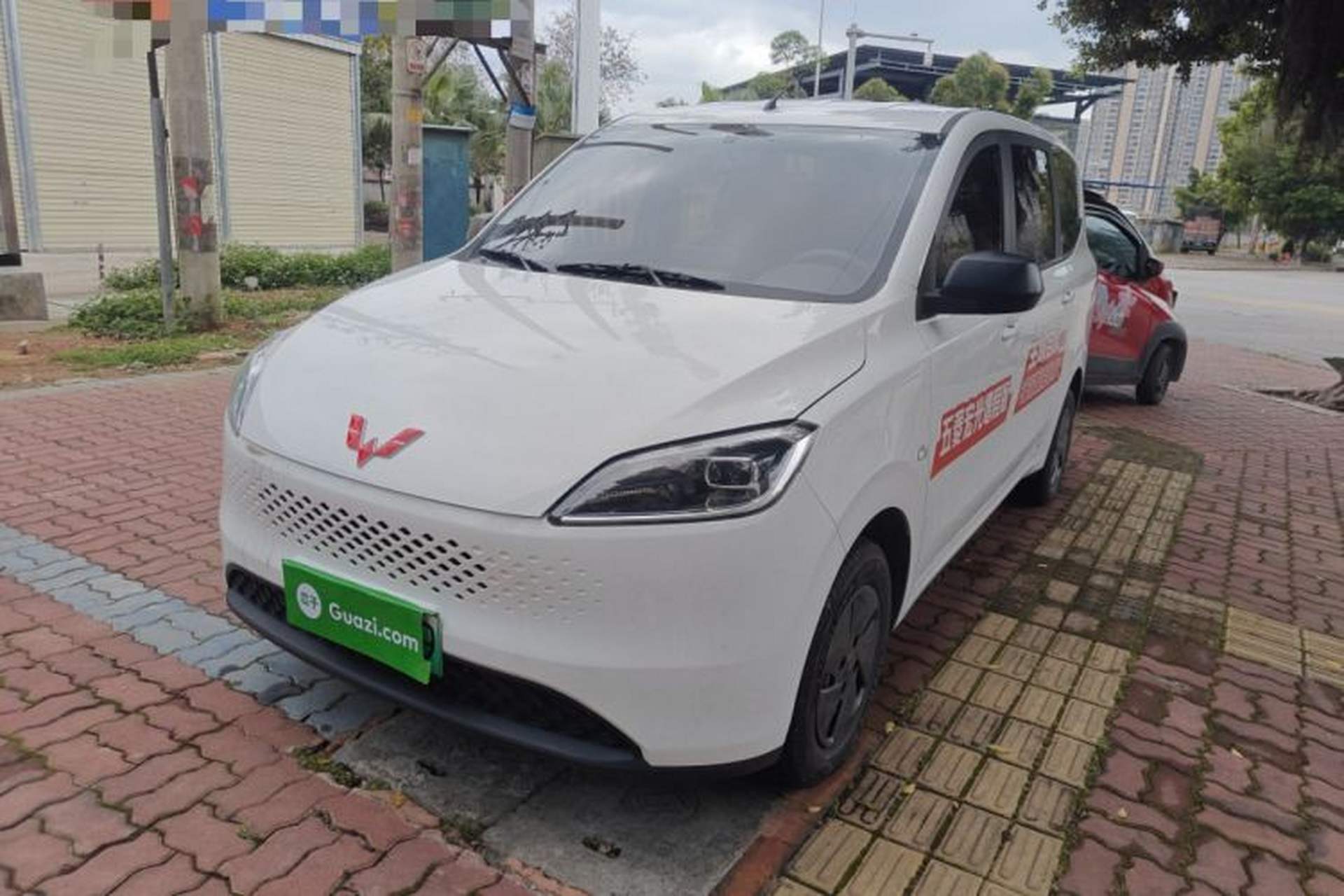 Used Wuling Hongguang New Energy 2025 Extended-Range Hybrid 50KM Comfort Version Front Left 45 Deg