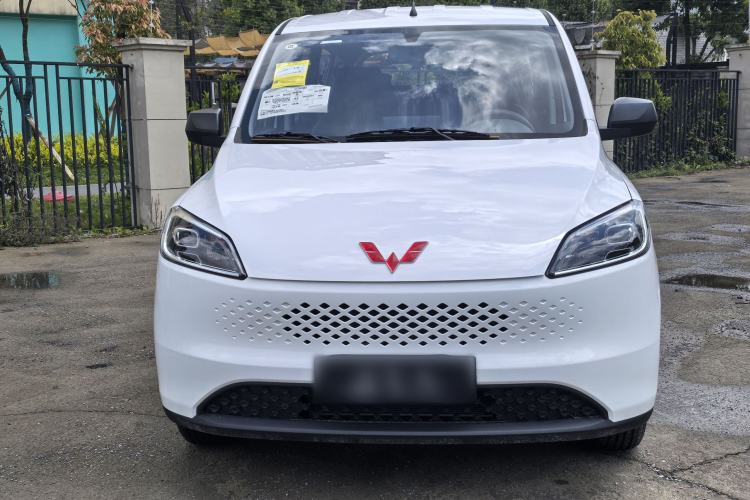 Used Wuling Hongguang New Energy 2025 Extended-Range Hybrid 50KM Comfort Version Front