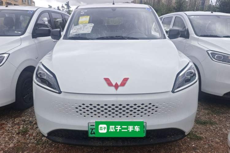 Used Wuling Hongguang New Energy 2025 Extended-Range Hybrid 50KM Comfort Version Front