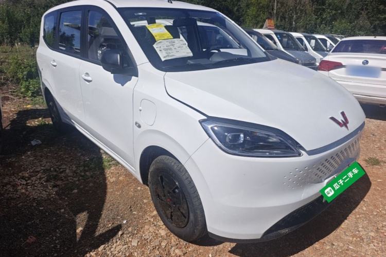 Used Wuling Hongguang New Energy 2025 Extended-Range Hybrid 50KM Comfort Version Front Right 45 Deg