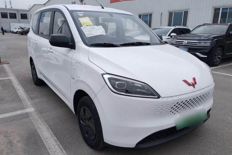 Used Wuling Hongguang New Energy 2025 Extended-Range Hybrid 50KM Comfort Version Front Right 45 Deg